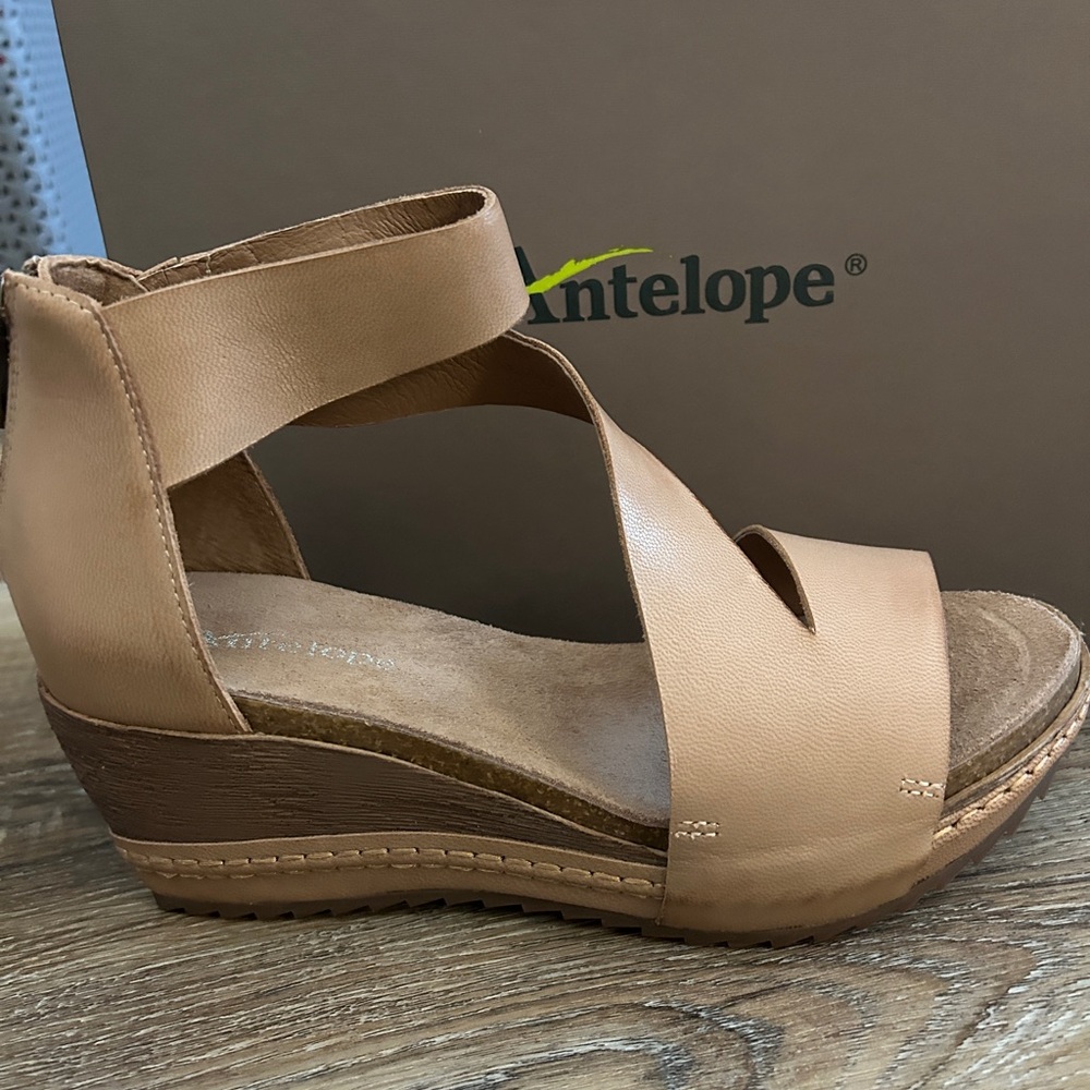 Antelope Women's Beige Wedge Sandals